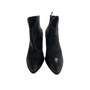 B Makowsky Black leather booties Cow girl booties Brass Metal Toe tip 6.5M